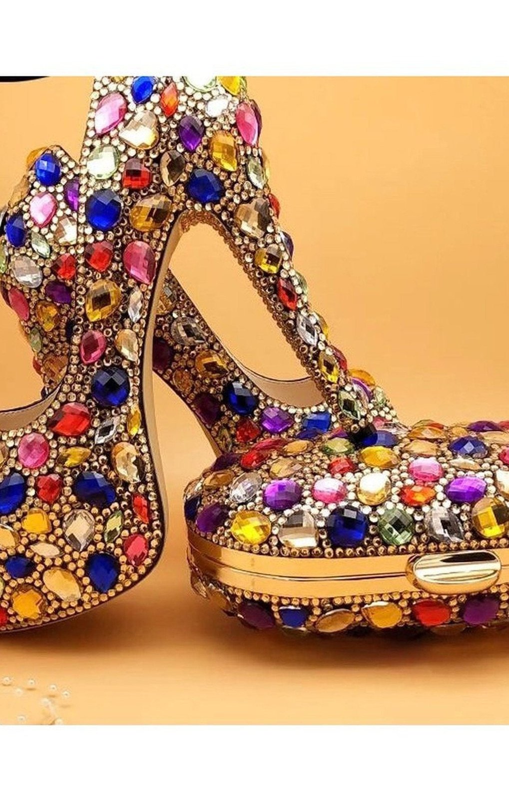 Women’s Stone heels matching clutch purse
