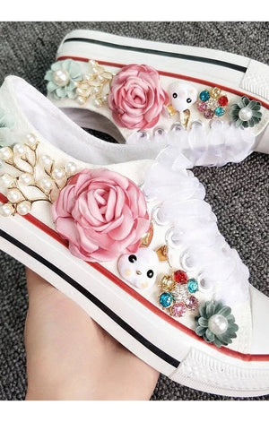 Floral sneakers Pearls Stones ( 2 Colors)