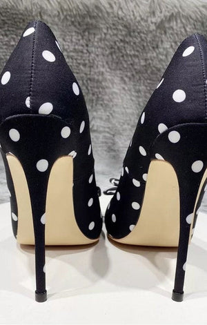 Polka dot bow heels