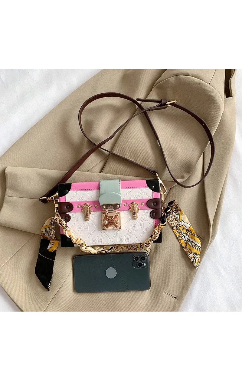 Pink Box Shoulder handbag purse  Look designer