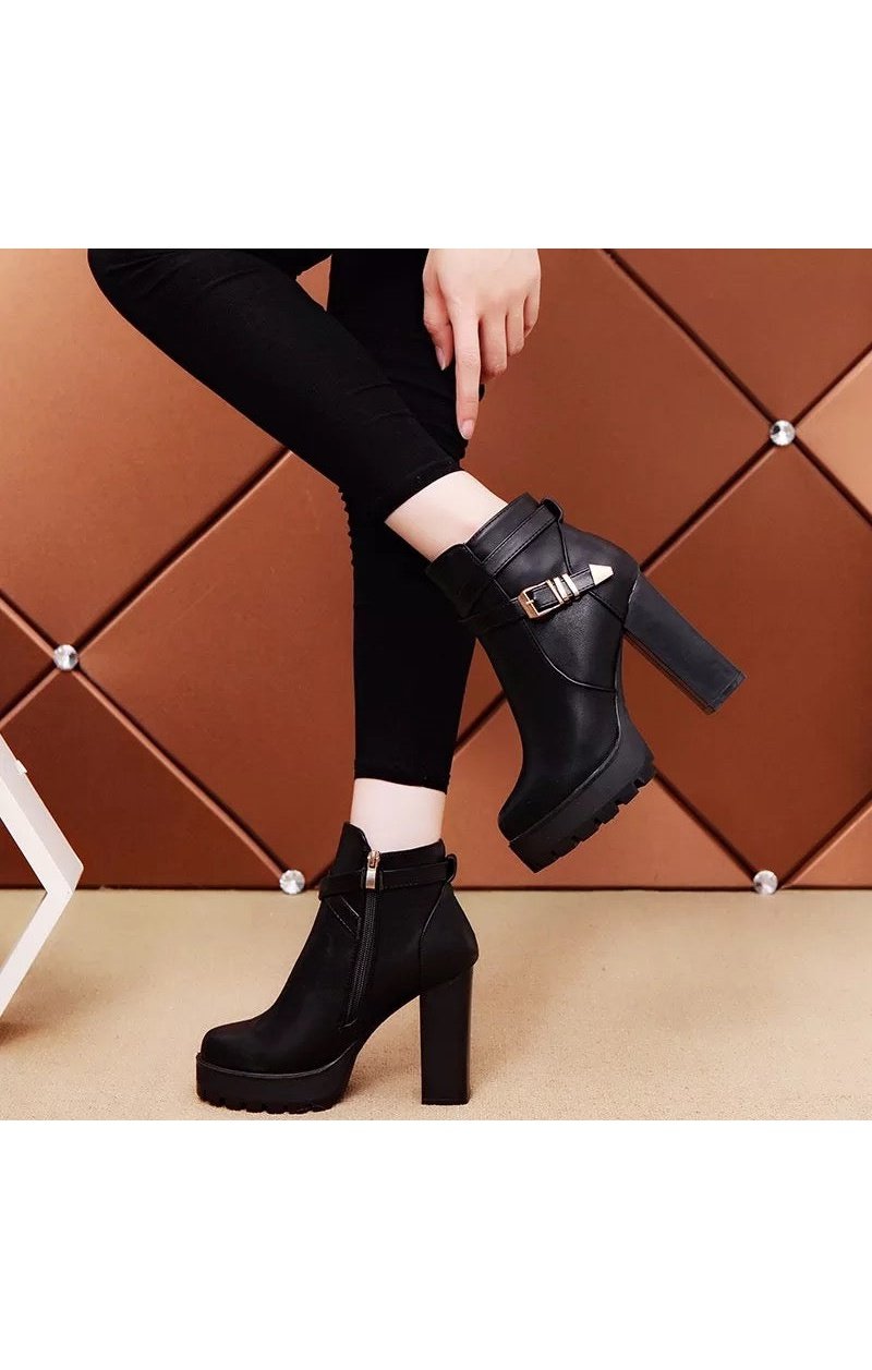 Black Ankle Boots zip up